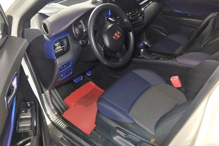 Used Toyota C-HR 2018 2.0L Leading Edition China V-standard Driver Seat