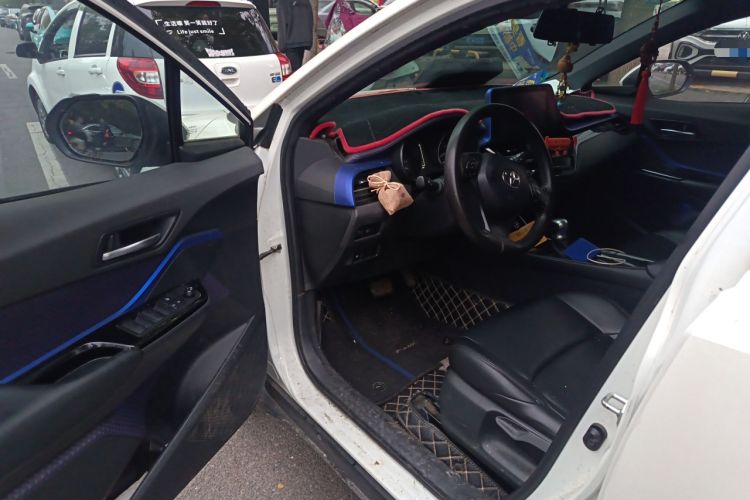 Used Toyota C-HR 2018 2.0L Coolway Leading Edition China V Standard Driver Seat