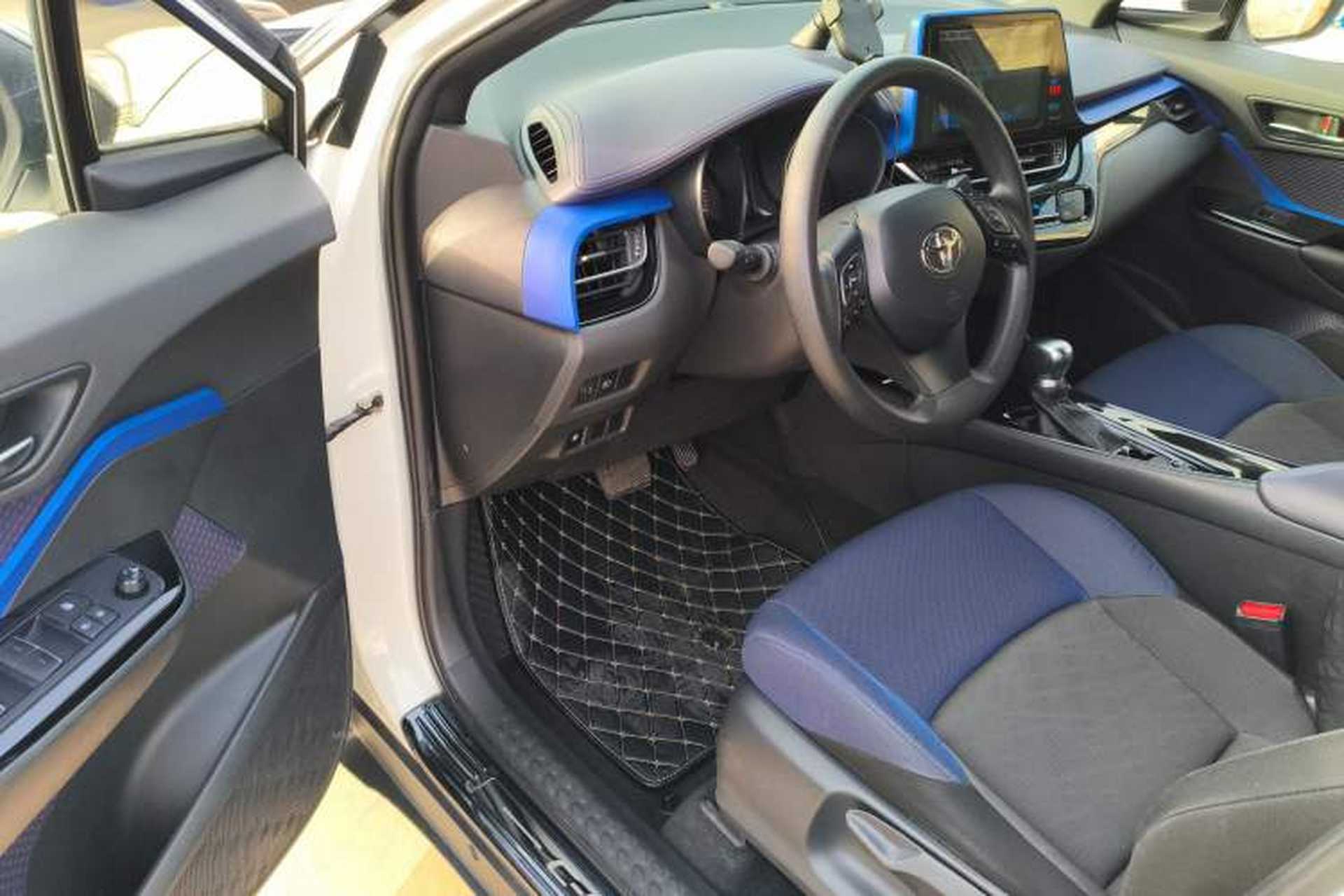 Used Toyota C-HR 2018 2.0L Leading Edition China V-standard Driver Seat