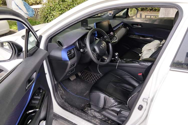 Used Toyota C-HR 2018 2.0L Leading Edition China V-standard Driver Seat