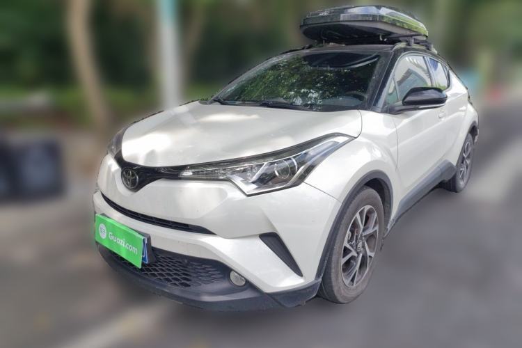 Used Toyota C-HR 2018 2.0L Leading Edition China V-standard Guazi used car, China used car export, Used car for sale, Used cars, Cheapest cars for sale