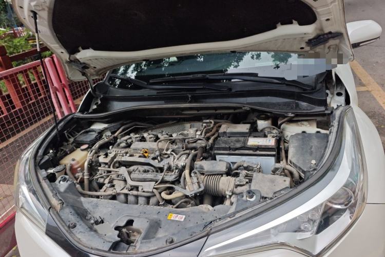 Used Toyota C-HR 2018 2.0L Leading Edition China V-standard Engine Bay