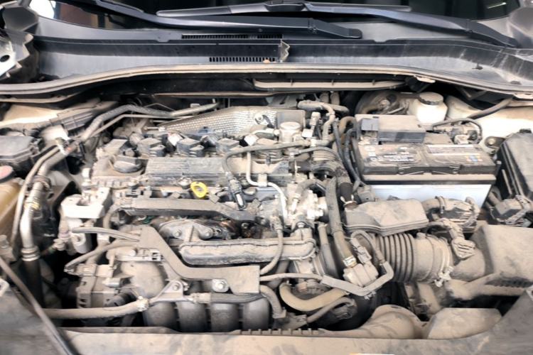 Used Toyota C-HR 2018 2.0L Flagship Sunroof Version China V Standard Engine Bay
