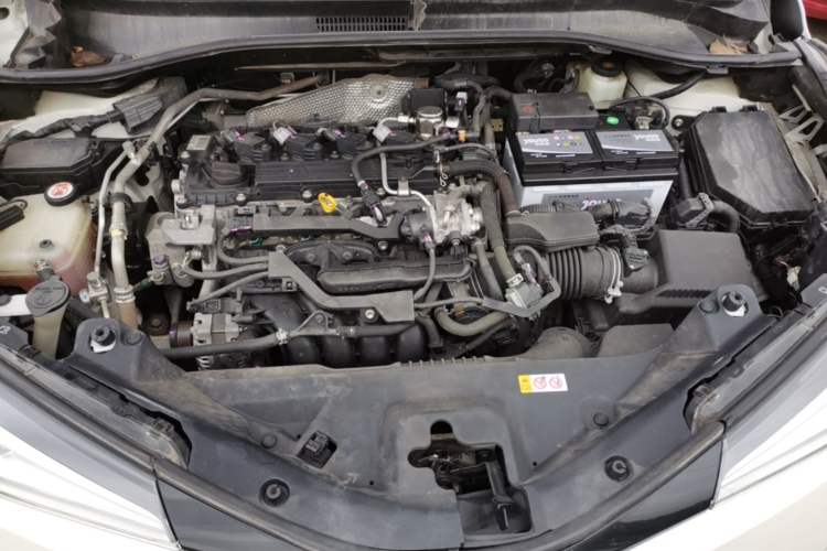 Used Toyota C-HR 2018 2.0L Luxury Edition China VI Standard Engine Bay