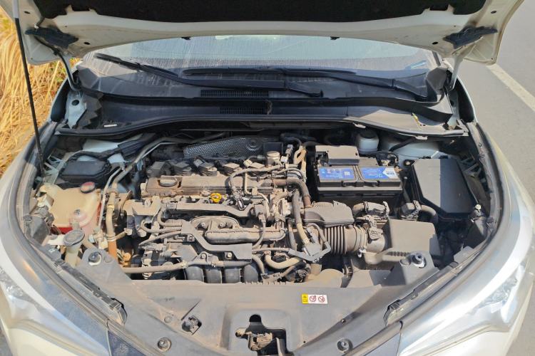 Used Toyota C-HR 2018 2.0L Leading Edition China VI Engine Bay