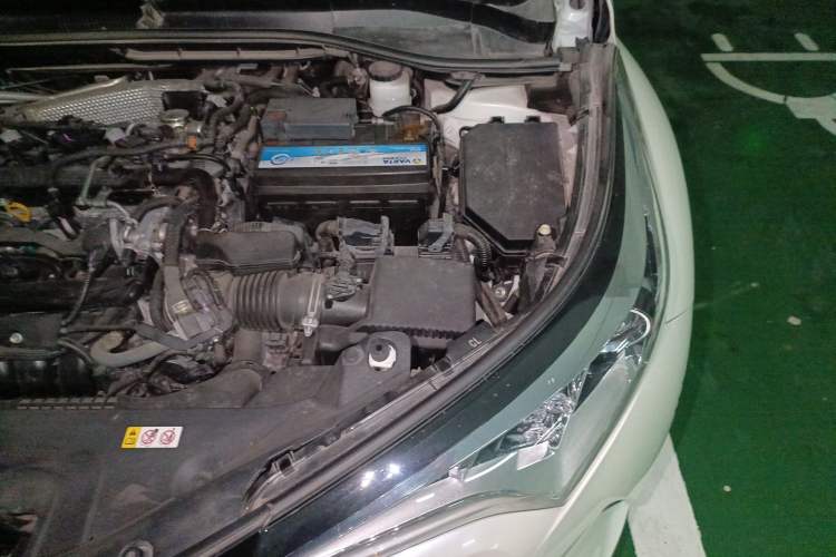 Used Toyota C-HR 2018 2.0L Leading Edition China VI Engine Bay Left