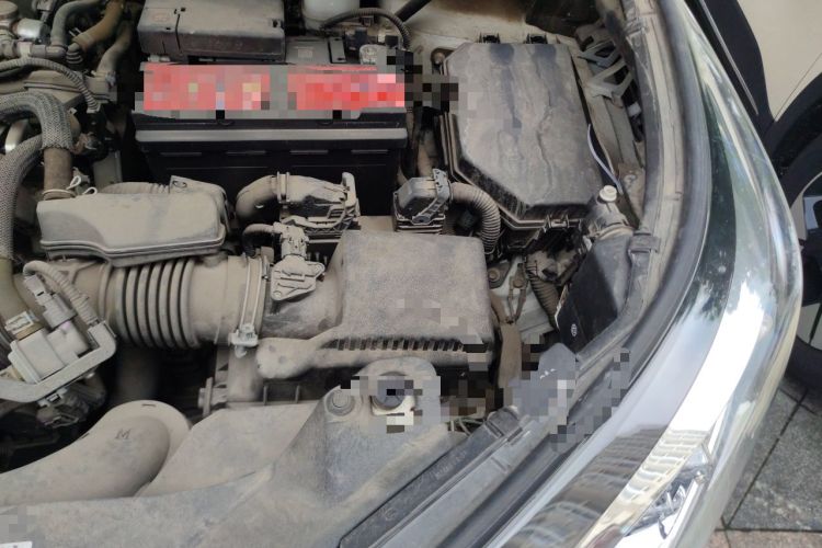 Used Toyota C-HR 2018 2.0L Leading with Sunroof China VI Standard Engine Bay Left