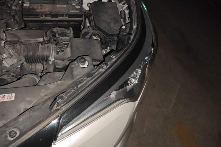 Used Toyota C-HR 2018 2.0L Leading Edition China VI Engine Bay Left