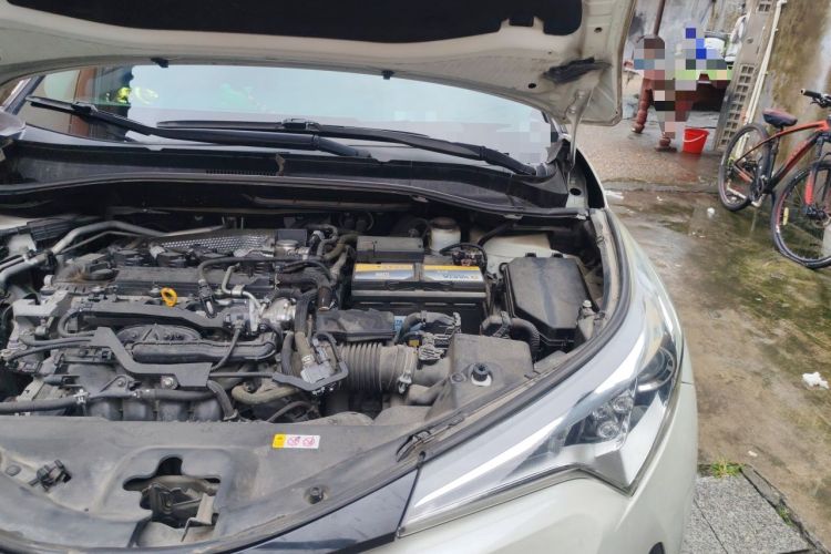 Used Toyota C-HR 2018 2.0L Leading Edition China VI Engine Bay Left