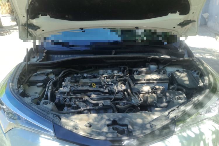 Used Toyota C-HR 2018 2.0L Leading Edition China V-standard Engine Bay