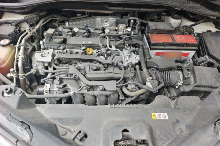 Used Toyota C-HR 2018 2.0L Leading with Sunroof China VI Standard Engine Bay