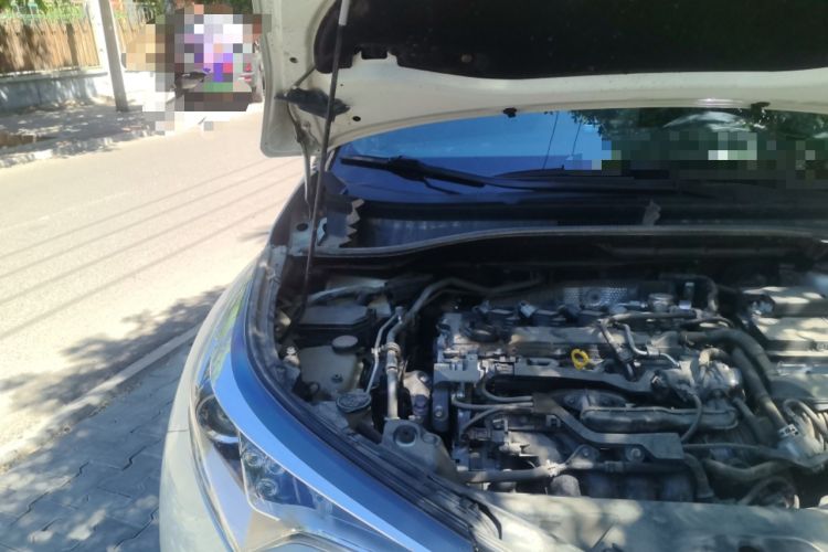 Used Toyota C-HR 2018 2.0L Leading Edition China V-standard Engine Bay Right