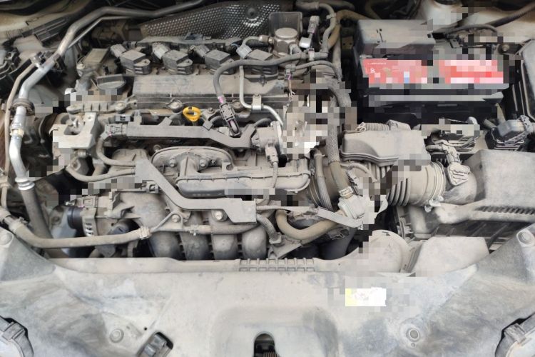 Used Toyota C-HR 2018 2.0L Leading with Sunroof China VI Standard Engine Bay