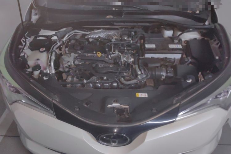 Used Toyota C-HR 2018 2.0L Leading Edition China VI Engine Bay