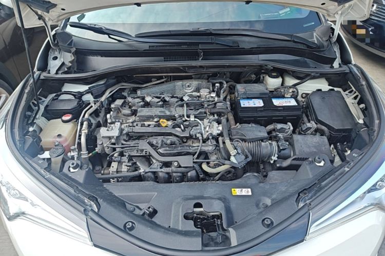 Used Toyota C-HR 2018 2.0L Leading Edition China V-standard Engine Bay