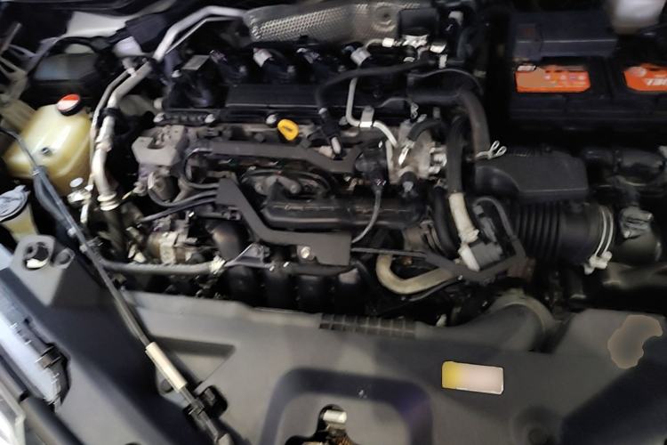 Used Toyota C-HR 2018 2.0L Luxury Sunroof Version China V Emission Standard Engine Bay