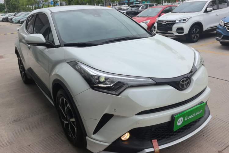 Used Toyota C-HR 2018 2.0L CoolRun Luxury Edition China V Standard Exterior 1