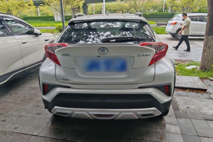Used Toyota C-HR 2018 2.0L Coolway Leading Edition China V Standard Exterior 10