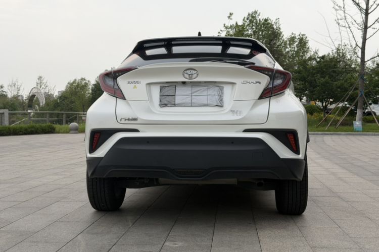 Used Toyota C-HR 2018 2.0L Flagship Version China V Standard Exterior 3