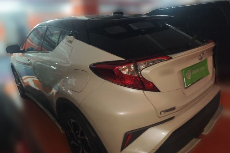 Used Toyota C-HR 2018 2.0L Leading Edition China VI Exterior 3