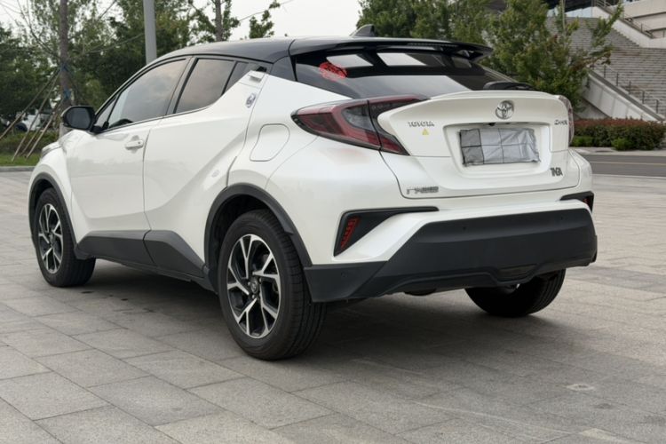 Used Toyota C-HR 2018 2.0L Flagship Version China V Standard Exterior 4