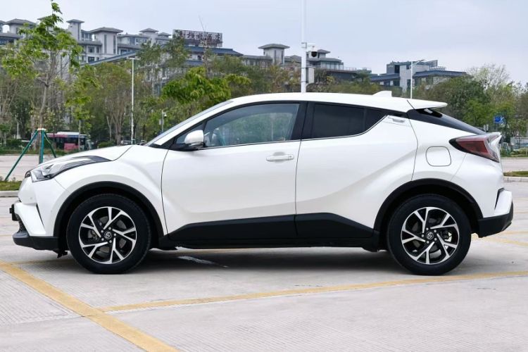 Used Toyota C-HR 2018 2.0L Luxury Edition China V Standard Exterior 6