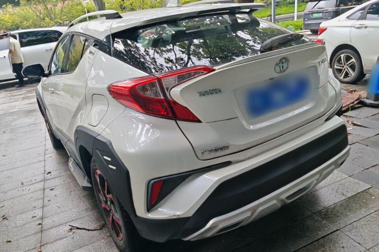 Used Toyota C-HR 2018 2.0L Coolway Leading Edition China V Standard Exterior 8