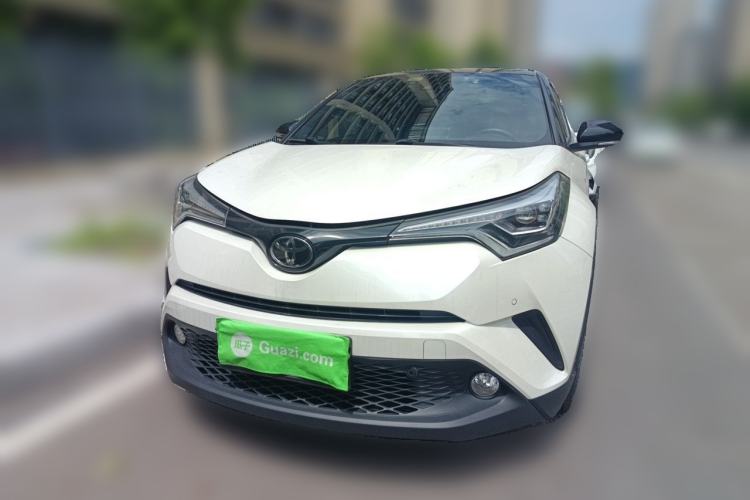 Used Toyota C-HR 2018 2.0L Luxury Sunroof Version China VI Standard Front