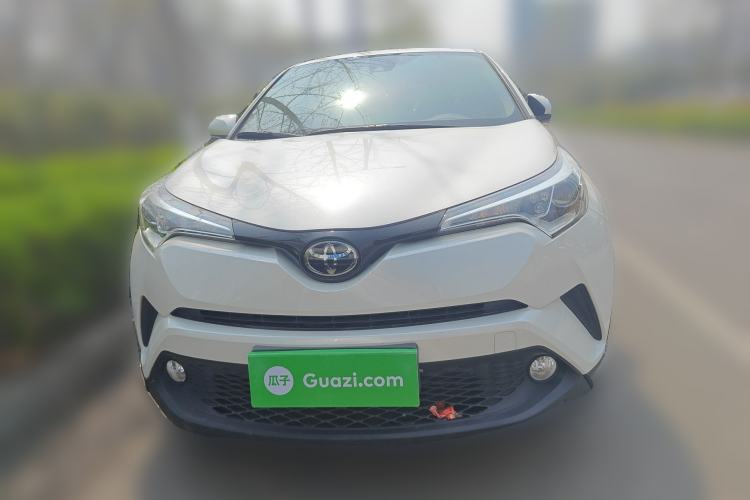 Used Toyota C-HR 2018 2.0L Leading with Sunroof China VI Standard Front