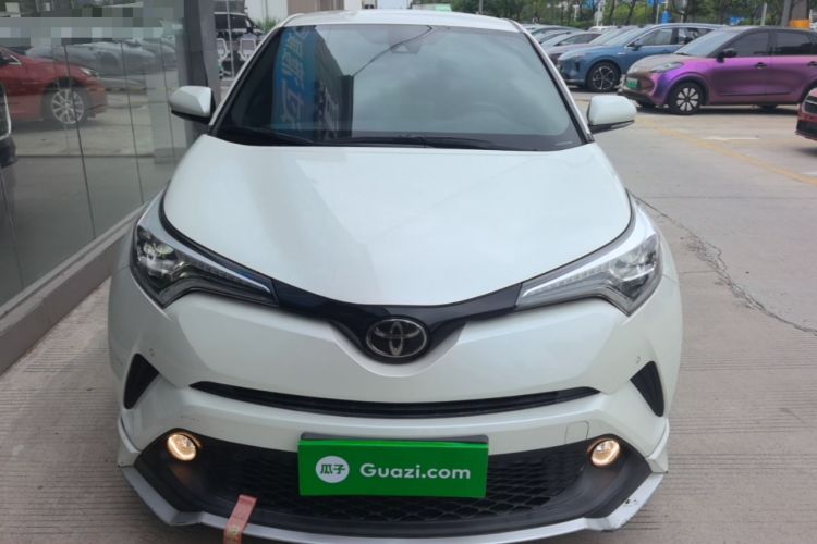 Used Toyota C-HR 2018 2.0L CoolRun Luxury Edition China V Standard Front