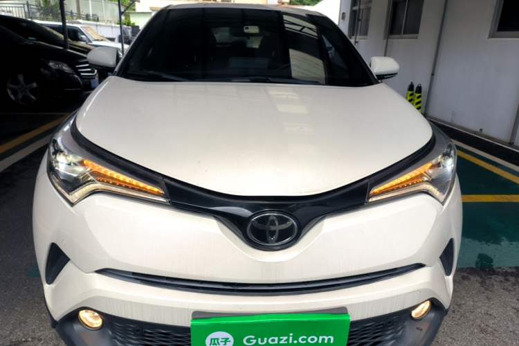 Used Toyota C-HR 2018 2.0L Flagship Sunroof Version China V Standard Front