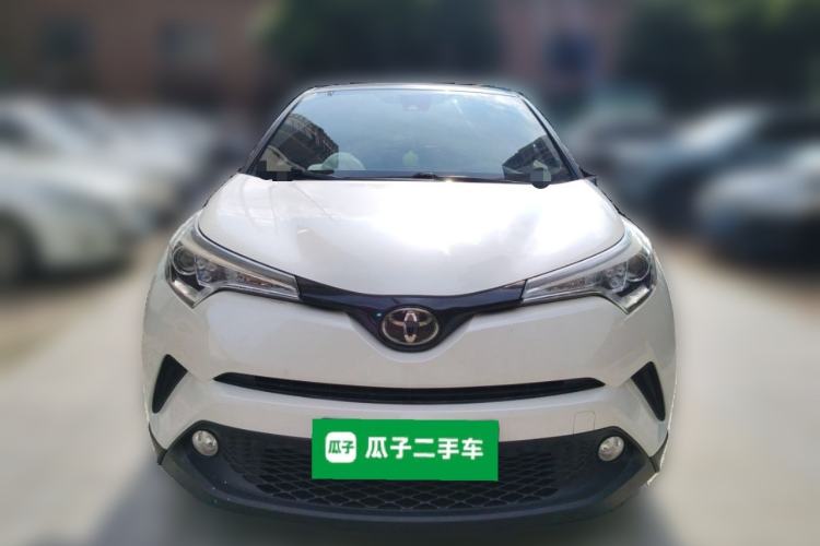 Used Toyota C-HR 2018 2.0L Leading with Sunroof China VI Standard Front