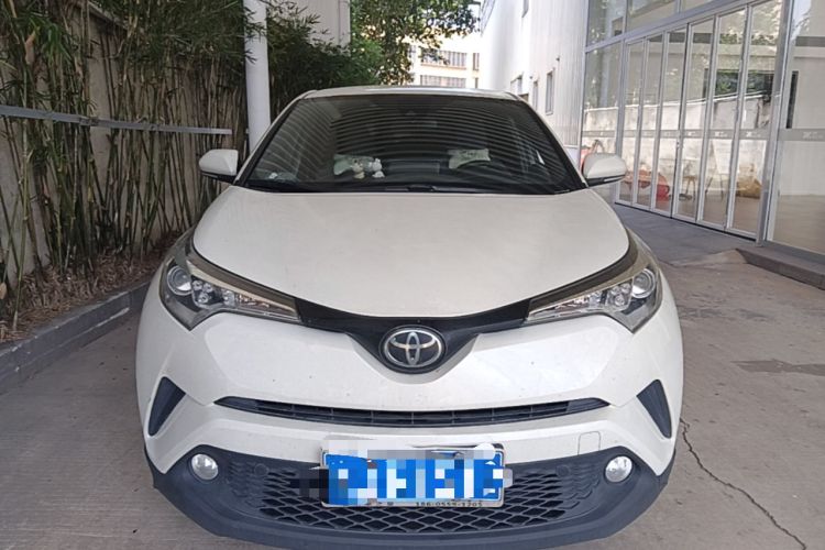 Used Toyota C-HR 2018 2.0L Leading Edition China VI Front