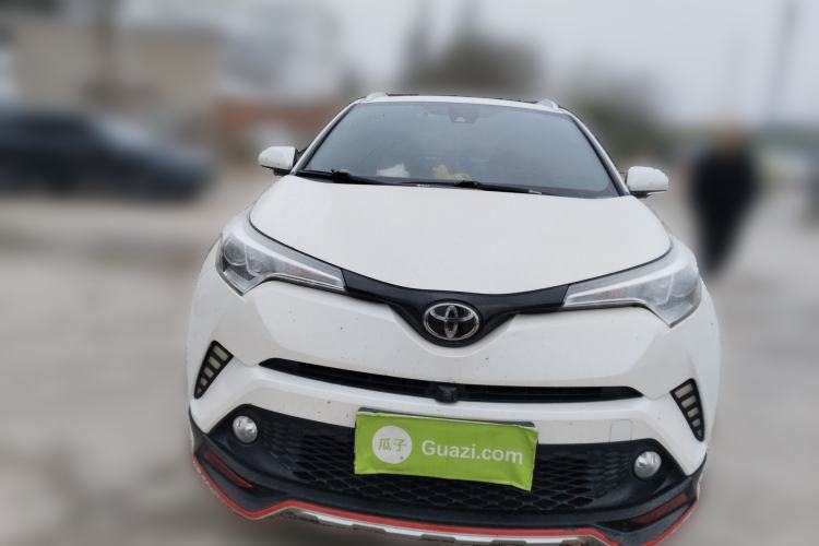 Used Toyota C-HR 2018 2.0L Leading with Sunroof China VI Standard Front