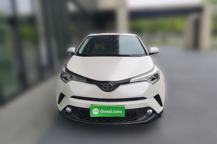 Used Toyota C-HR 2018 2.0L Leading with Sunroof China VI Standard Front