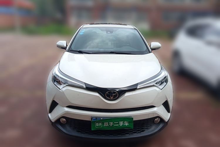 Used Toyota C-HR 2018 2.0L Leading with Sunroof China VI Standard Front