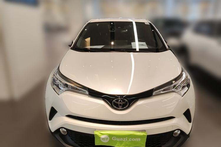 Used Toyota C-HR 2018 2.0L Leading with Sunroof China VI Standard Front