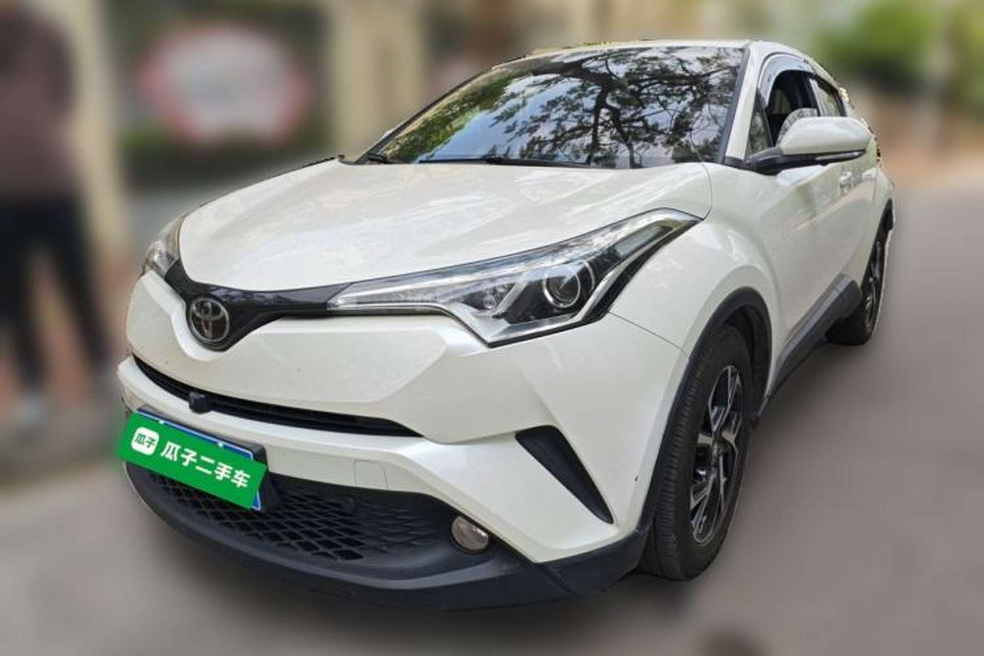 Used Toyota C-HR 2018 2.0L Leading Edition China V-standard Front Left 45 Deg