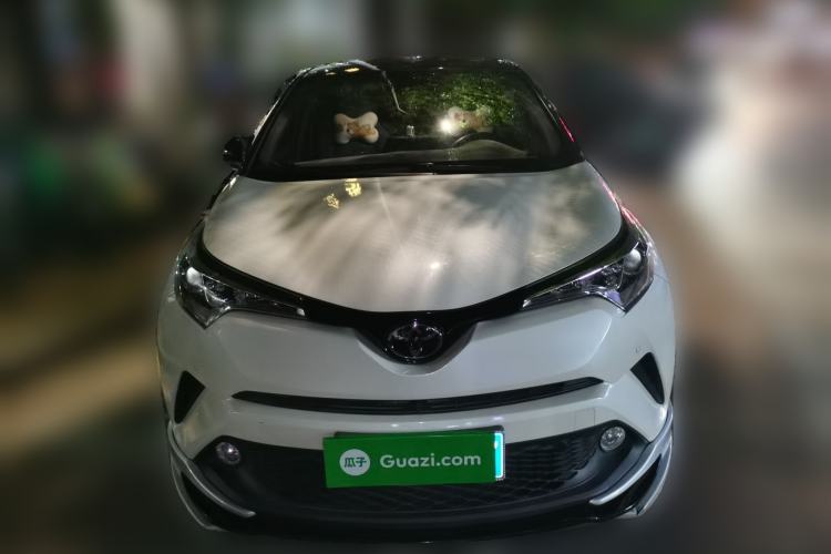 Used Toyota C-HR 2018 2.0L Leading with Sunroof China V Standard Front