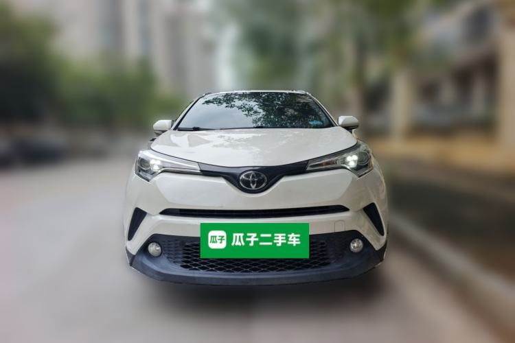 Used Toyota C-HR 2018 2.0L Leading with Sunroof China VI Standard Front
