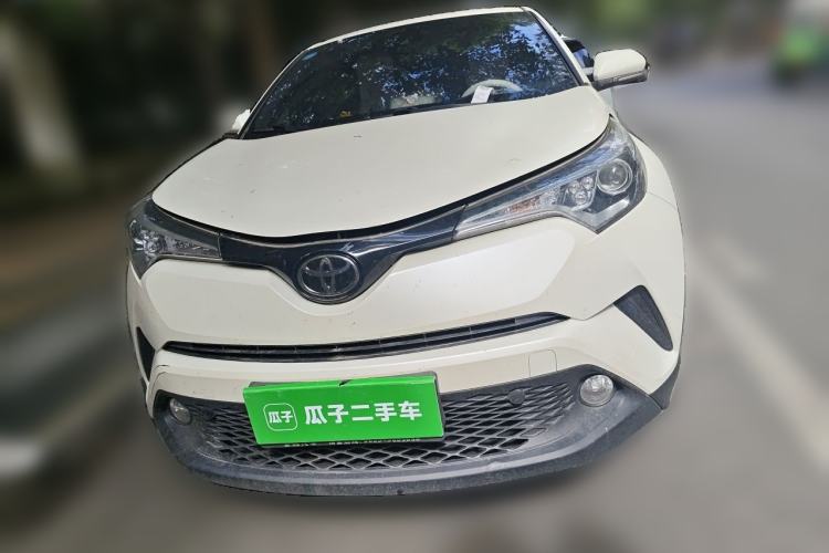 Used Toyota C-HR 2018 2.0L Leading with Sunroof China VI Standard Front