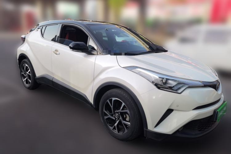 Used Toyota C-HR 2018 2.0L Luxury Edition China V Standard Front Right 45 Deg