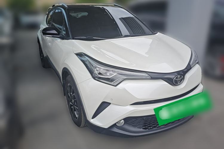 Used Toyota C-HR 2018 2.0L Luxury Edition China V Standard Front Right 45 Deg