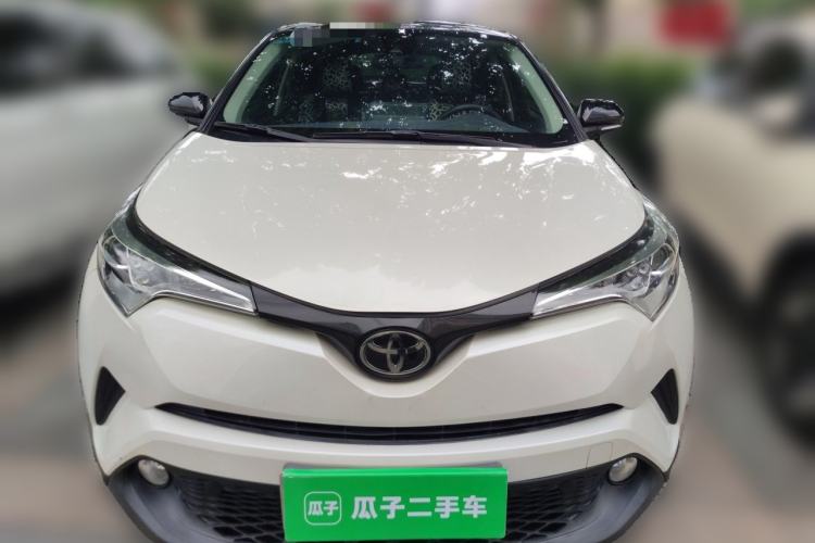 Used Toyota C-HR 2018 2.0L Leading with Sunroof China VI Standard Front