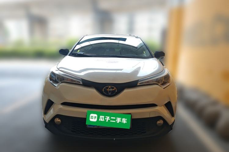 Used Toyota C-HR 2018 2.0L Leading with Sunroof China VI Standard Front