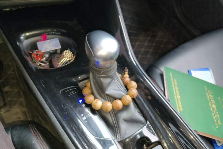 Used Toyota C-HR 2018 2.0L Leading with Sunroof China VI Standard Gear Lever