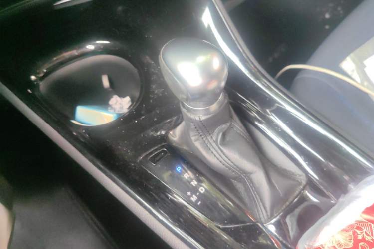 Used Toyota C-HR 2018 2.0L Leading Edition China VI Gear Lever