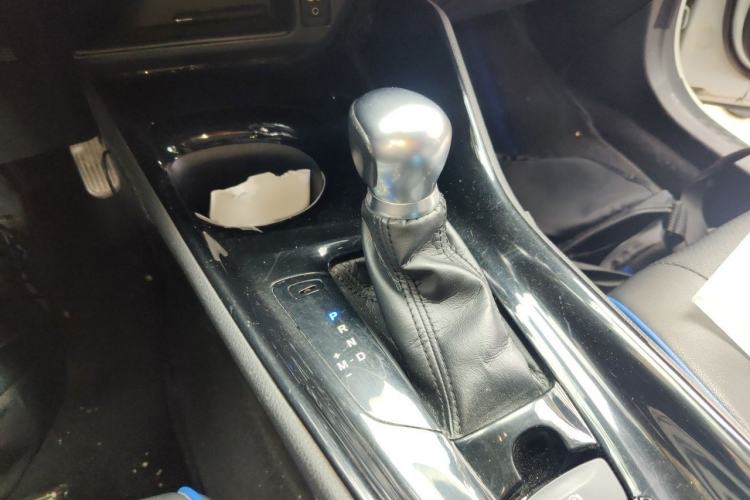 Used Toyota C-HR 2018 2.0L Coolway Leading Edition China V Standard Gear Lever