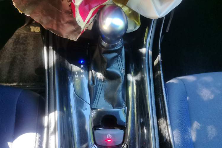 Used Toyota C-HR 2018 2.0L Leading Edition China V-standard Gear Lever