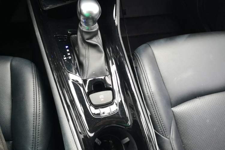 Used Toyota C-HR 2018 2.0L Leading Edition China V-standard Gear Lever